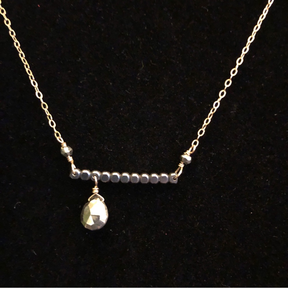Geometric gunmetal dot bar necklace - Vannuci